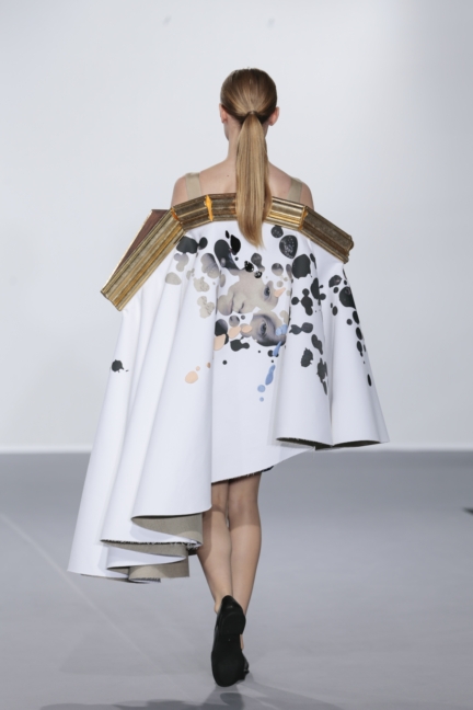 v_r_hcfw15_201