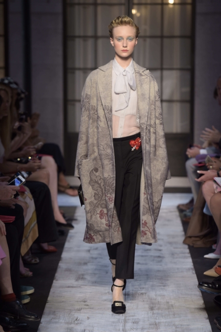 look-10