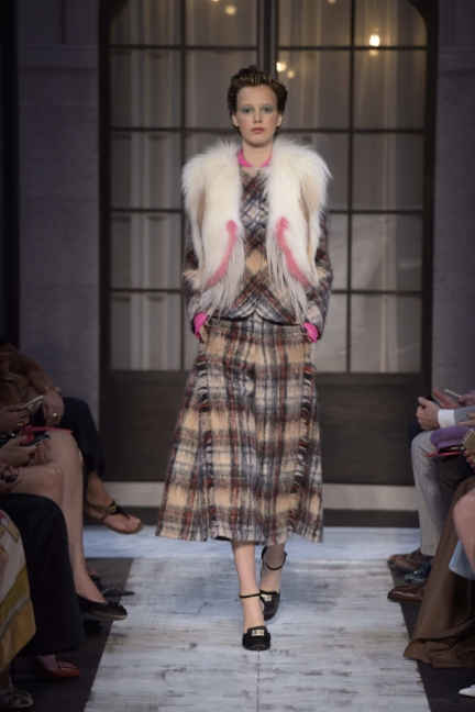 look-12