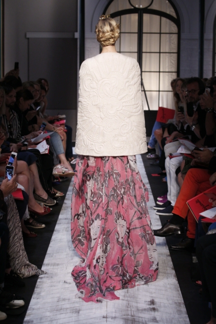 look-31back