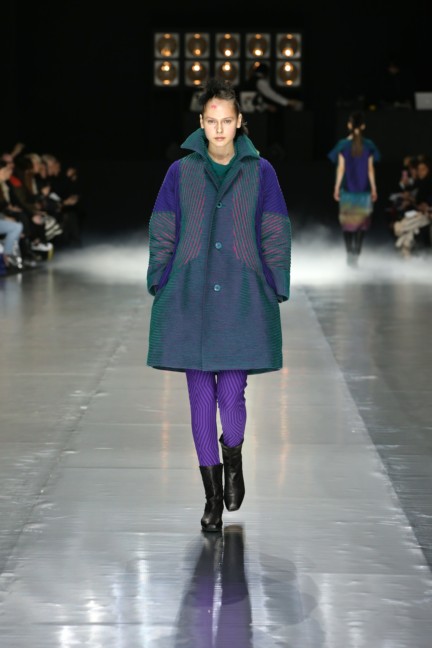 issey-miyake-paris-fashion-week-aw-16-10