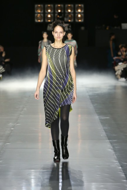 issey-miyake-paris-fashion-week-aw-16-12