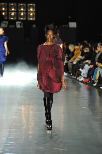 issey-miyake-paris-fashion-week-aw-16-29