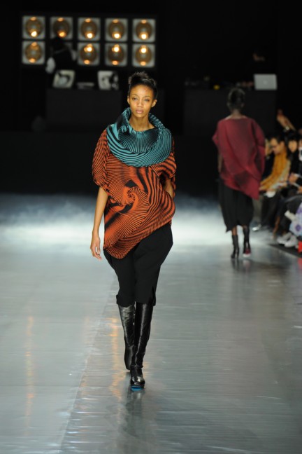 issey-miyake-paris-fashion-week-aw-16-33