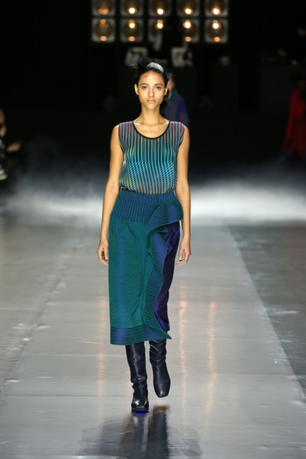 issey-miyake-paris-fashion-week-aw-16-9