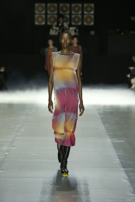 issey-miyake-paris-fashion-week-aw-16