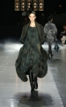 issey-miyake-paris-fashion-week-aw-16-25