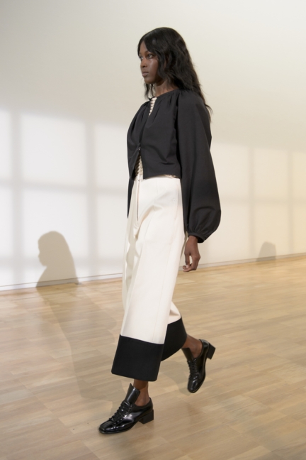 lemaire-paris-fashion-week-spring-summer-2016-17