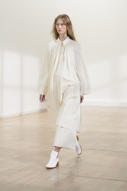 lemaire-paris-fashion-week-spring-summer-2016