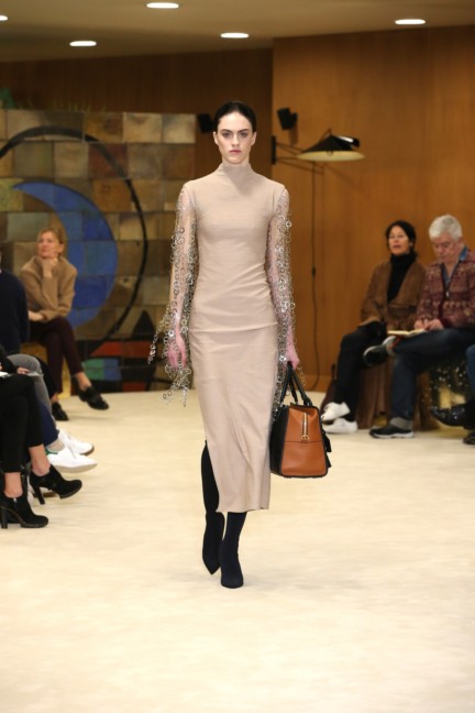 loewe-paris-fashion-week-aw-16-12
