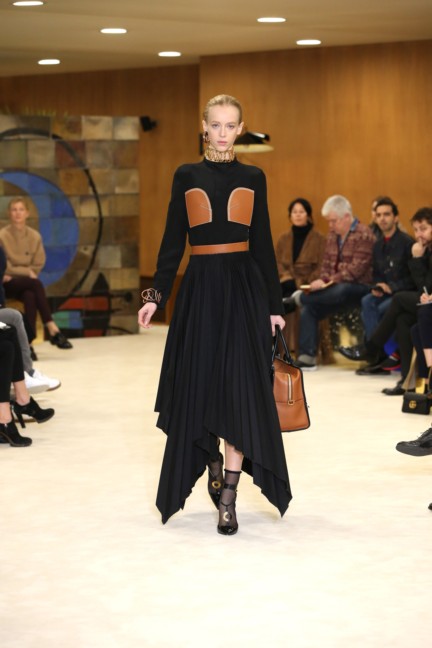loewe-paris-fashion-week-aw-16-2