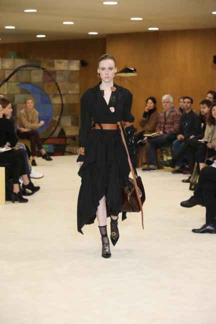 loewe-paris-fashion-week-aw-16-21