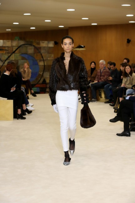 loewe-paris-fashion-week-aw-16-29