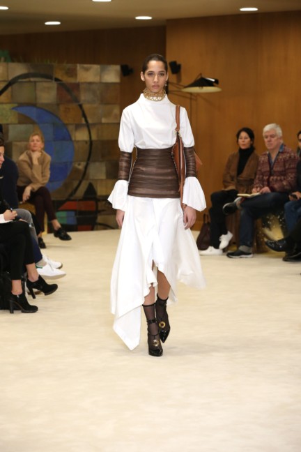 loewe-paris-fashion-week-aw-16-8