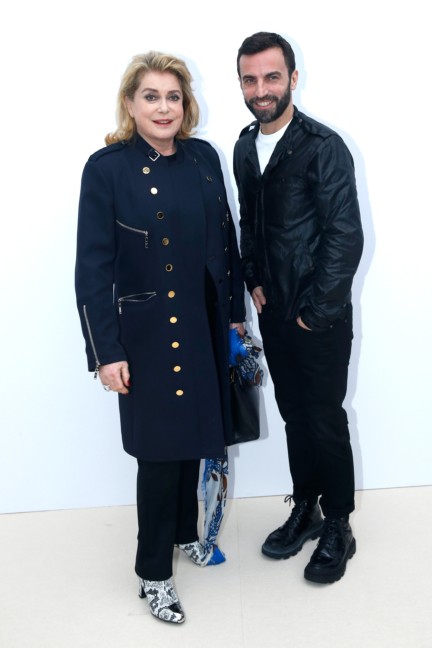 catherine-deneuve-nicolas-ghesquiere