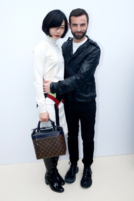 doona-bae-nicolas-ghesquiere