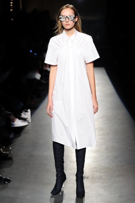 lutz-huelle-paris-fashion-week-spring-summer-2016-4