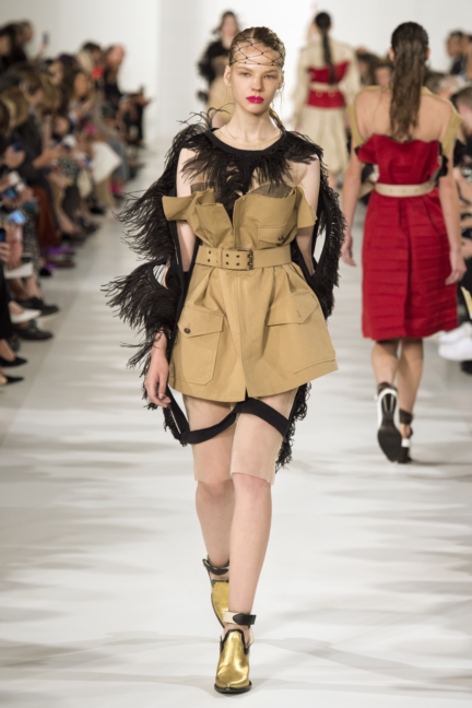 mm_ss18_defile_looks_04