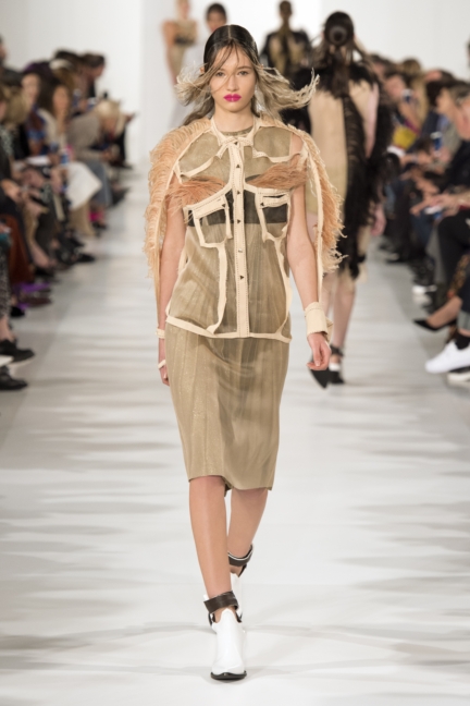 mm_ss18_defile_looks_06