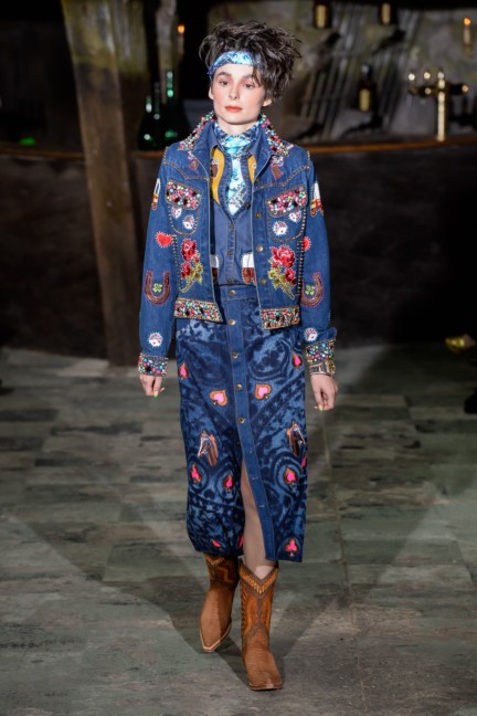 manish-arora-paris-fashion-week-aw-16-21