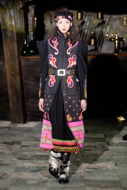 manish-arora-paris-fashion-week-aw-16-34
