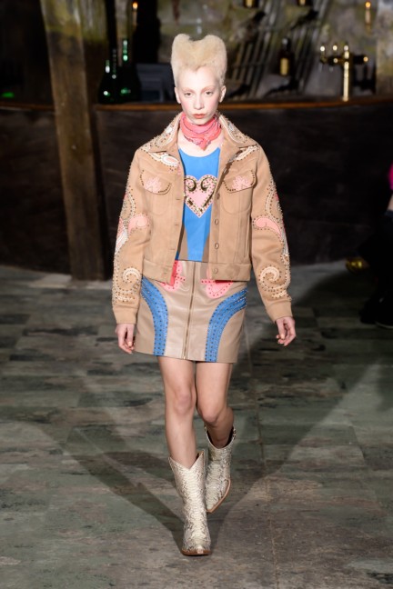 manish-arora-paris-fashion-week-aw-16-5