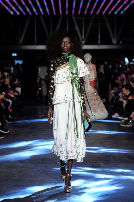 manish-arora-paris-fashion-week-spring-summer-2016-11