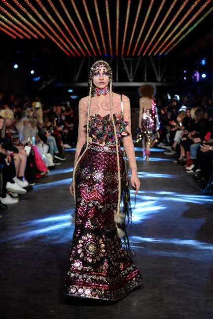 manish-arora-paris-fashion-week-spring-summer-2016-27