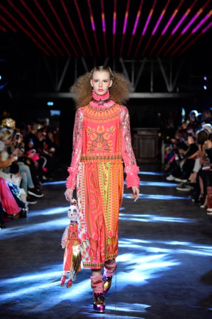manish-arora-paris-fashion-week-spring-summer-2016-5