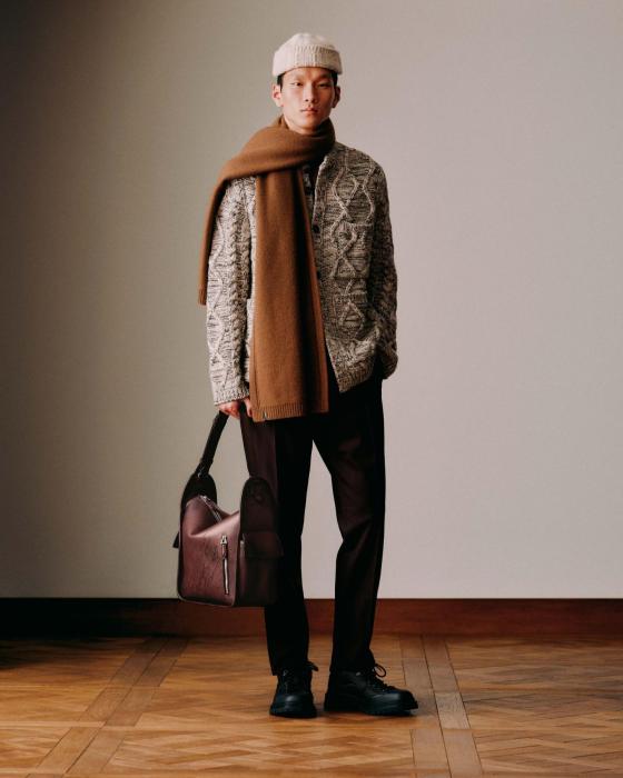 berluti_fw25_lookbook_look11_1_4x5_srgb_150dpi_lowres_500kb