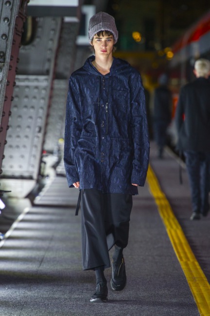 look30