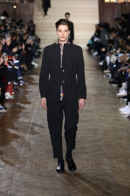 issey-miyake-men-paris-men-aw-17-1
