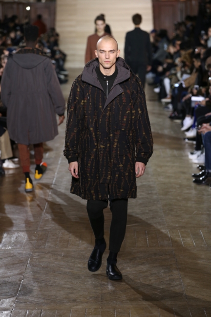 issey-miyake-men-paris-men-aw-17-12