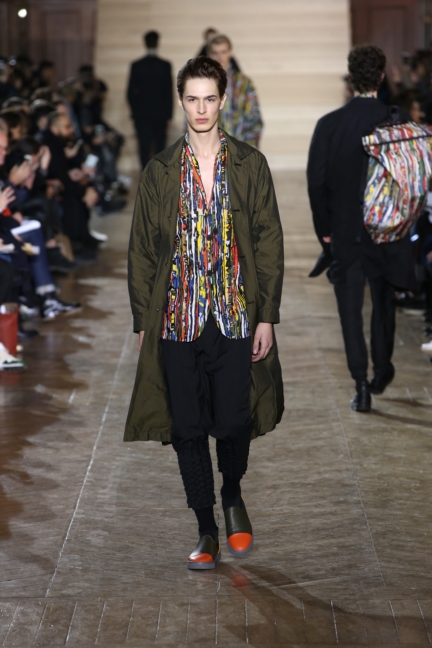 issey-miyake-men-paris-men-aw-17-3