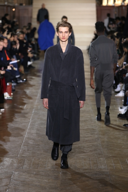 issey-miyake-men-paris-men-aw-17-31