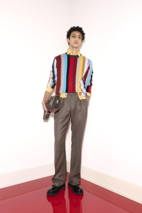 paul_smith_aw2425_look_01