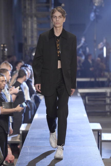 raf-simons-paris-mens-spring-summer-2016-24