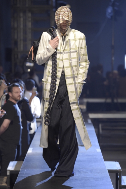 raf-simons-paris-mens-spring-summer-2016-8