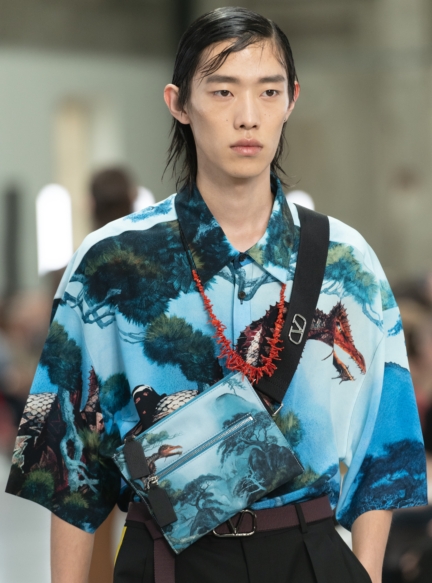 011-valentino-uomo-ss20-dett