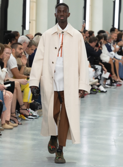 017-valentino-uomo-ss20