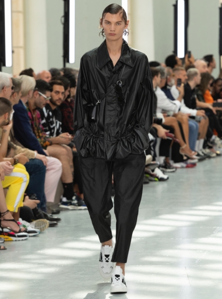 030-valentino-uomo-ss20