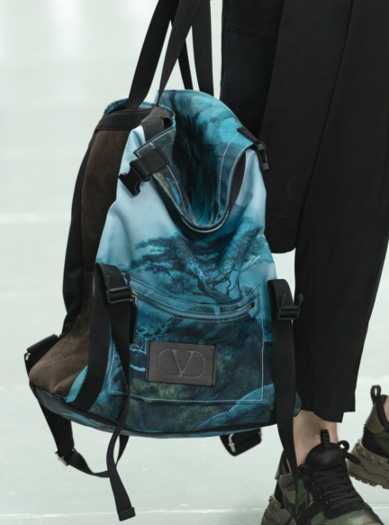041-valentino-uomo-ss20-dett