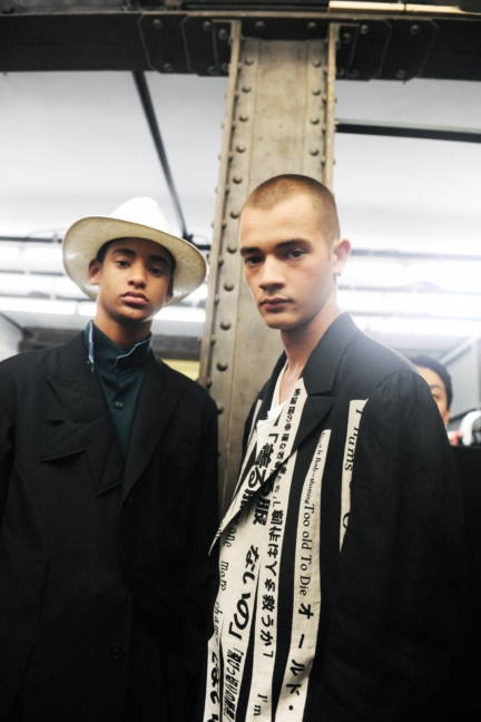 dsc_6425_yohji-yamamoto-homme-ss18-_elise-toide