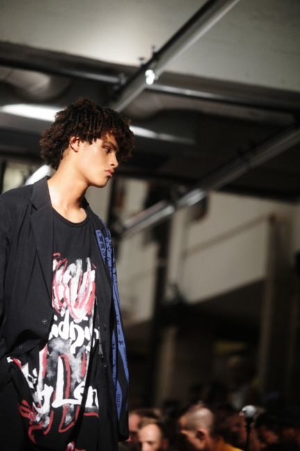 dsc_6718_yohji-yamamoto-homme-ss18-_elise-toide