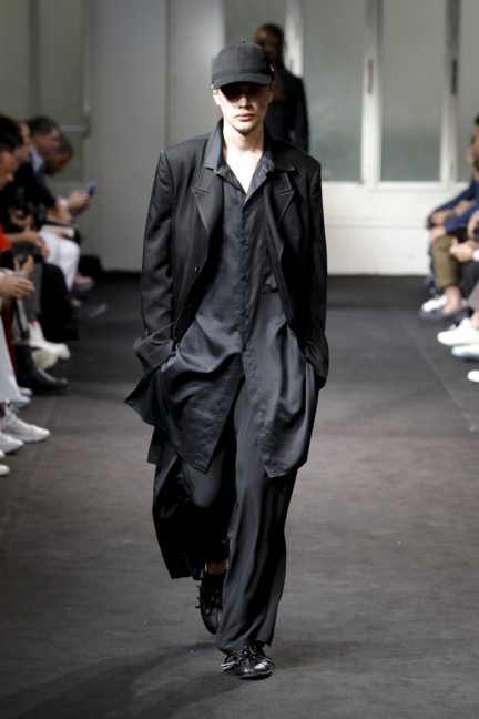yyh-ss19-look-10-model-lancelot-prat-photo-monica-feudi