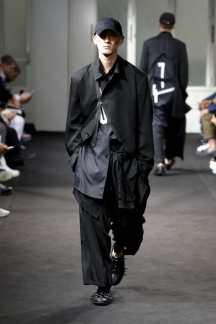 yyh-ss19-look-11-model-takeshi-uematsu-photo-monica-feudi