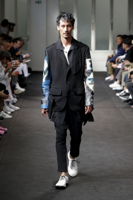 yyh-ss19-look-17-model-robert-annizam-bin-photo-monica-feudi