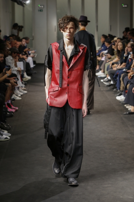 yyh-ss19-look-20-model-daniel-laros-photo-monica-feudi