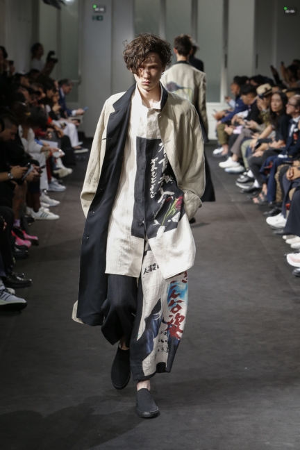 yyh-ss19-look-36-model-daniel-laros-photo-monica-feudi