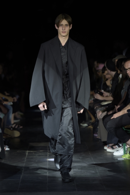 yproject-paris-mens-spring-summer-2016-37